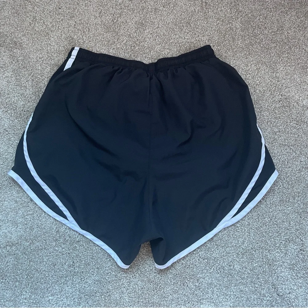 NWOT- Size XS - Nike Black and White DRI-FIT - Picture 2 of 4